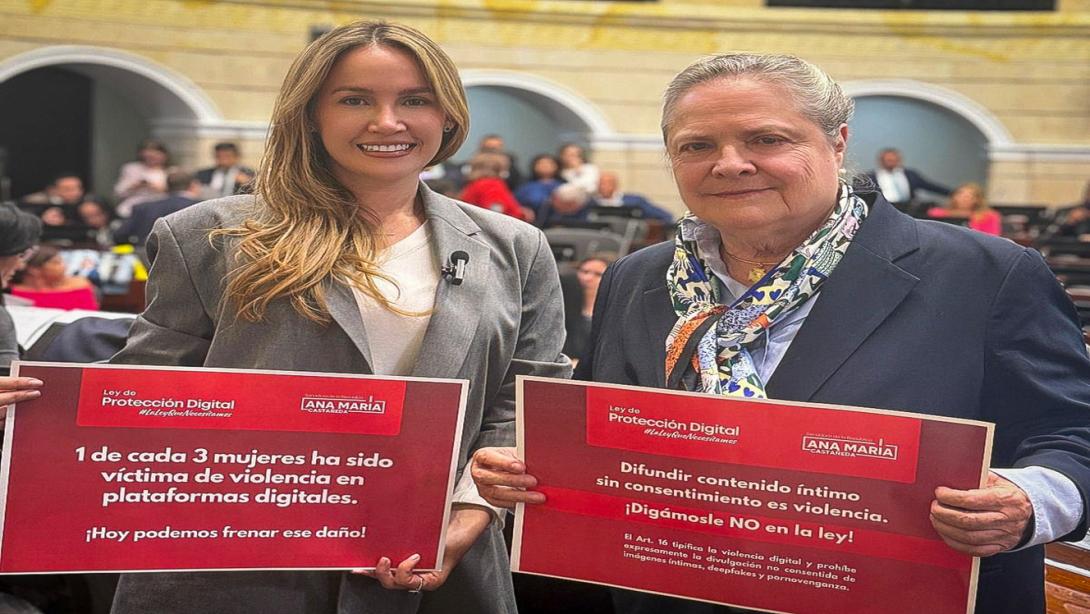 Ana Castañeda y Clara López, senadoras.