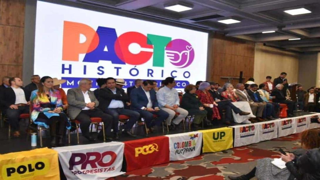 SE ibnici`po proceso de ingtegración de las fuerzas de izquierda.