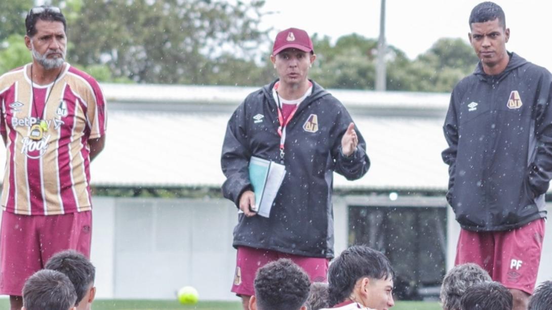 Veedores y entrenadores del Deportes Tolima