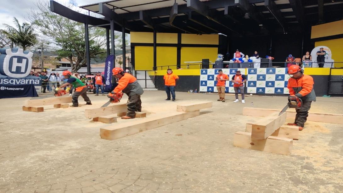 Los 54 participantes demostraron sus habilidades en diversas pruebas bajo estrictos estándares de seguridad. 