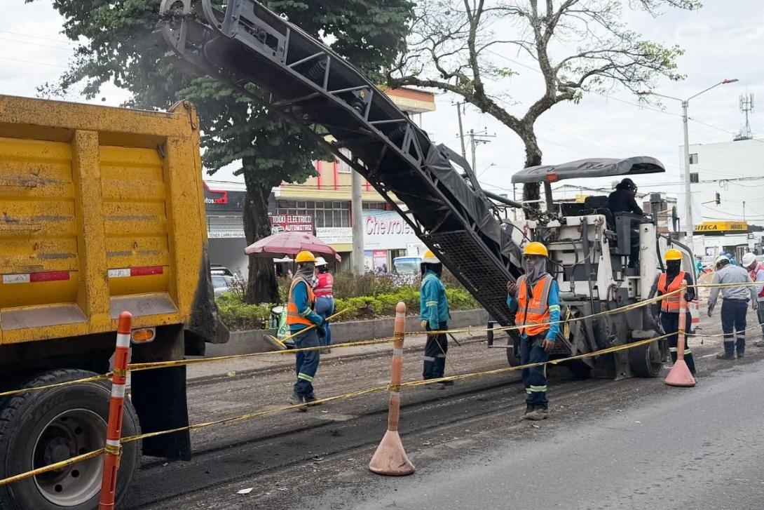 Obras de pavimentación en la carrera Quinta. 