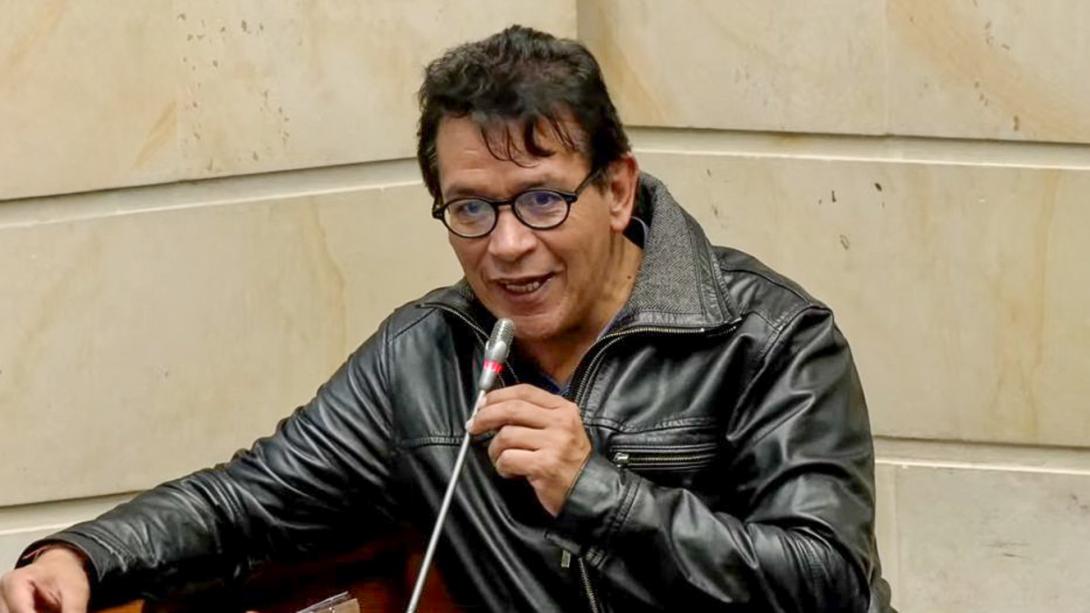 Carlos Alberto Banavidez, senador.