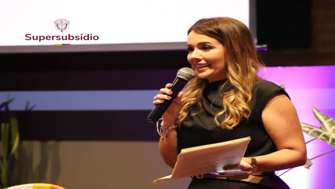 Sandra Viiana Cadena, Superintendemte de Subsidio Familiar
