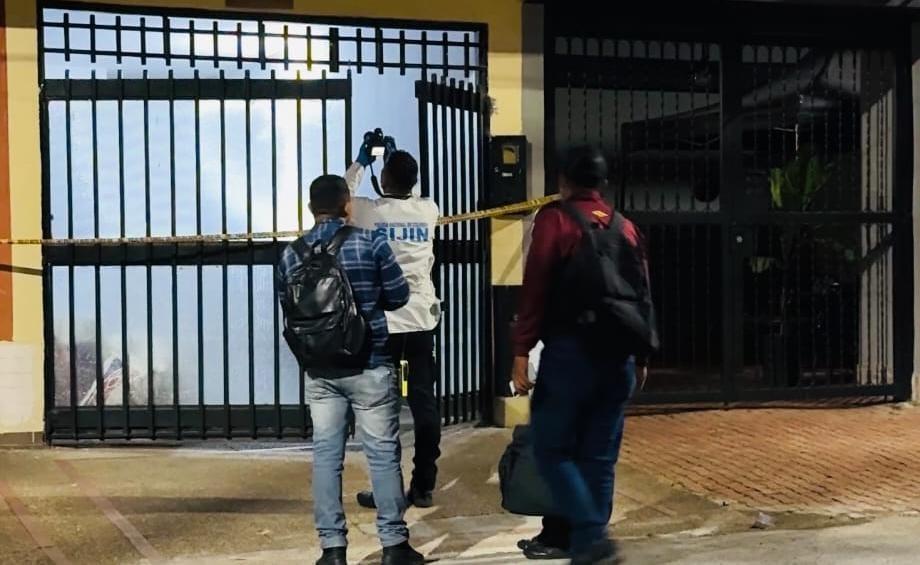 Hurto Adriana Avilés