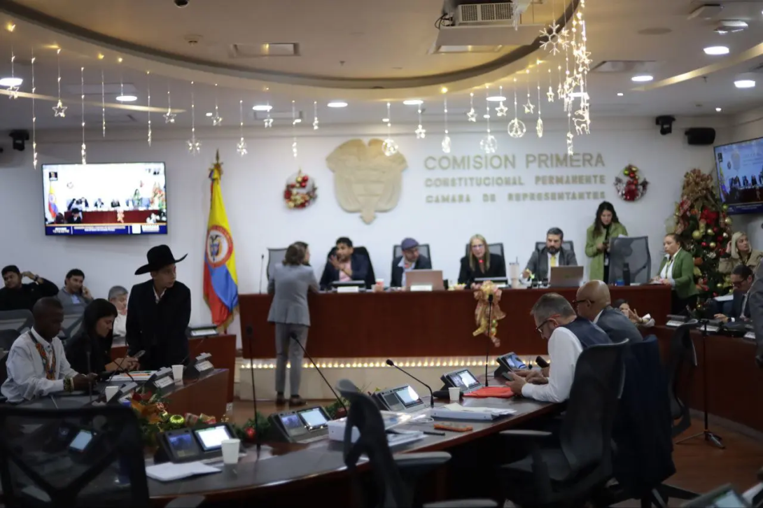  Hoy se habla en Colombia de 351 mil personas desplazadas, por condiciones climáticas, ocupando el segundo lugar en la región en materia de éxodo por esta causa.