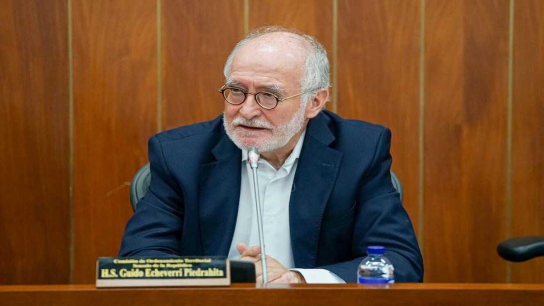 Guido Echeverry, senador.