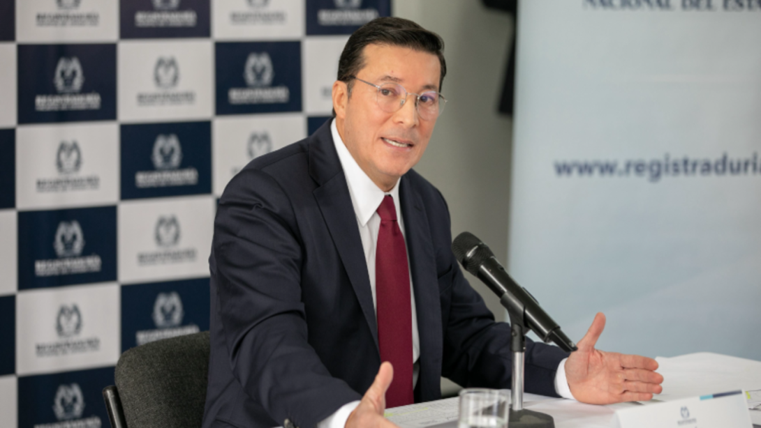 Hernán Penagos, registrador