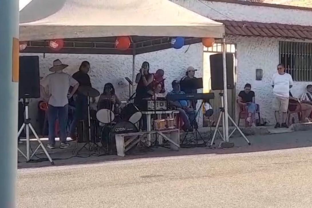 Comunidad del barrio las Ferias en Ibagué