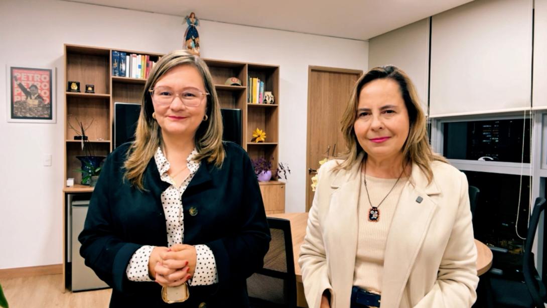 Cielo Rusinque, SuperIndustria y Helga Rivas, MinVivienda