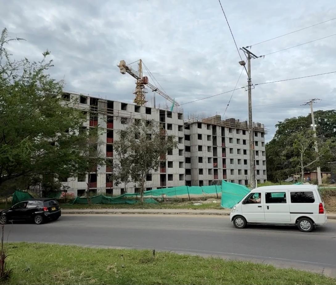 Compradores de Hábitat 103 denuncian nuevos retrasos e incumplimientos en proyecto de vivienda en Ibagué